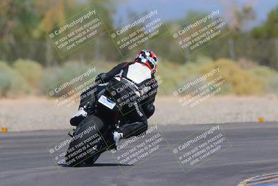 media/Sep-25-2023-Moto Forza (Mon) [[81ffa65e0a]]/B-C Group/Session 4 (Turn 2 Backside)/
